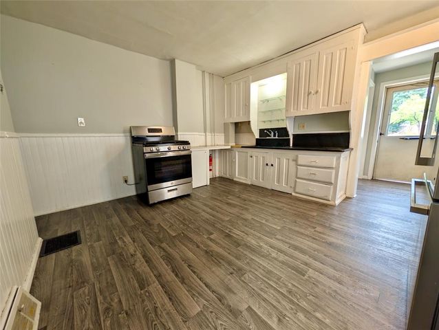 1083 Main Street 1st Floor, Hellertown Boro, PA 18055