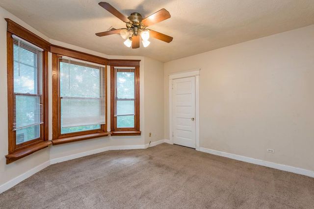 2520 Gideon Avenue, Zion, IL 60099