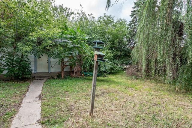 2520 Gideon Avenue, Zion, IL 60099