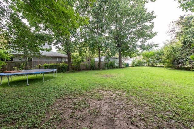 2520 Gideon Avenue, Zion, IL 60099