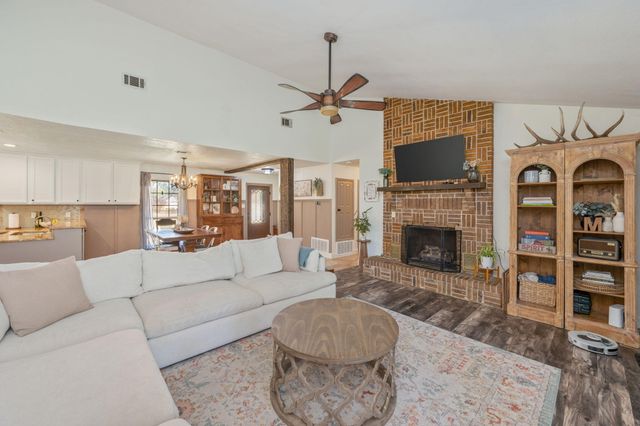 6039 Blueberry Lane, Crestview, FL 32536