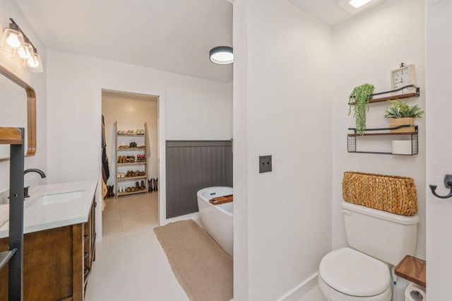 6039 Blueberry Lane, Crestview, FL 32536