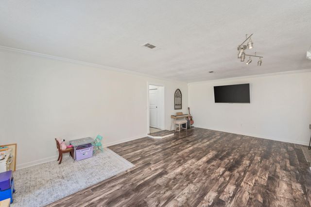 6039 Blueberry Lane, Crestview, FL 32536