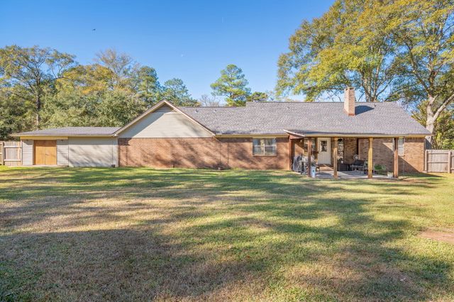 6039 Blueberry Lane, Crestview, FL 32536