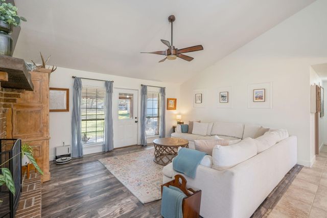 6039 Blueberry Lane, Crestview, FL 32536