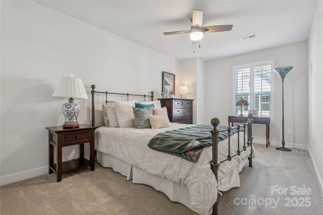 5812 Barrowlands Court, Charlotte, NC 28210