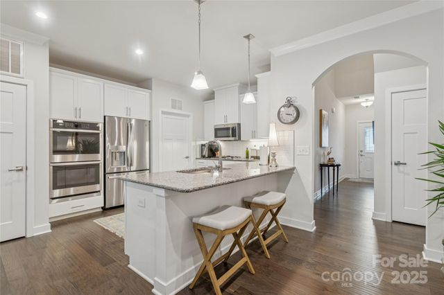 5812 Barrowlands Court, Charlotte, NC 28210