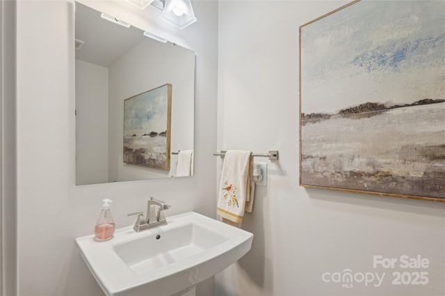 5812 Barrowlands Court, Charlotte, NC 28210