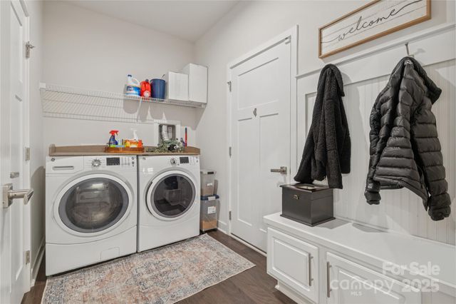 5812 Barrowlands Court, Charlotte, NC 28210