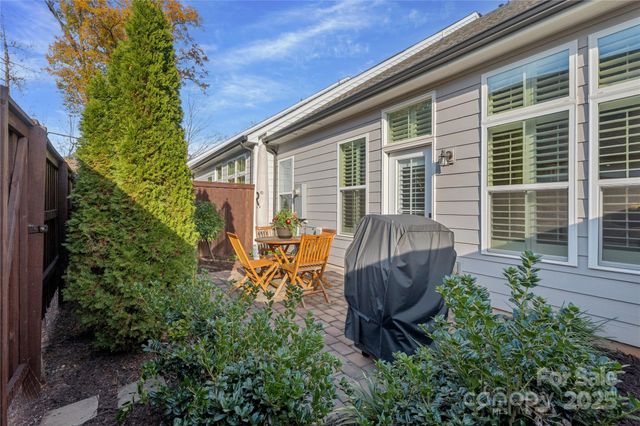 5812 Barrowlands Court, Charlotte, NC 28210