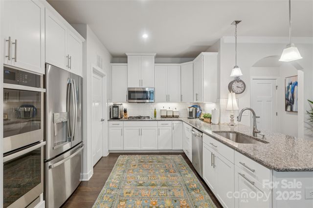 5812 Barrowlands Court, Charlotte, NC 28210