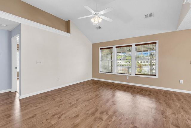 140 Southborough Ln., Myrtle Beach, SC 29588