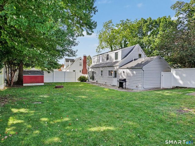 40 Tupper Drive, Stamford, CT 06902