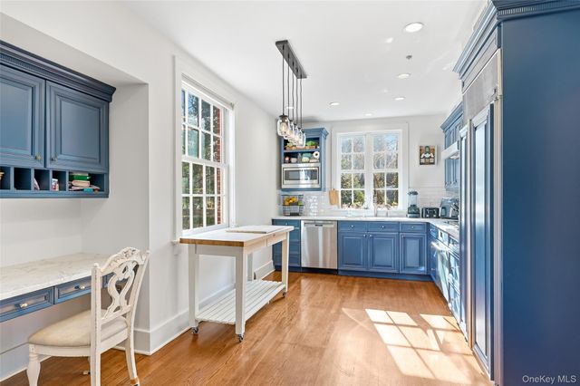 20 Forest Lane, Scarsdale, NY 10583