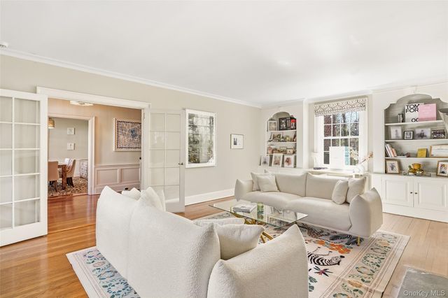 20 Forest Lane, Scarsdale, NY 10583