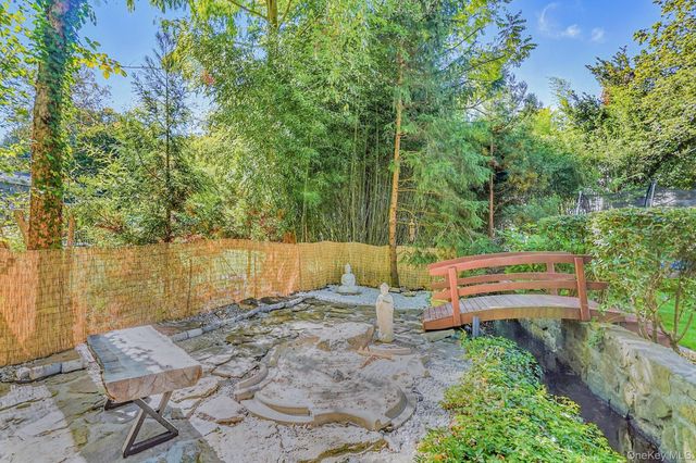 20 Forest Lane, Scarsdale, NY 10583