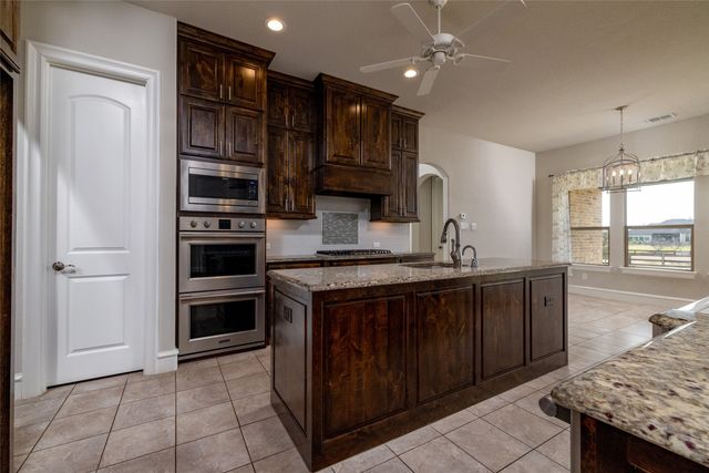 3409 Westhill Circle, Northlake, TX 76247