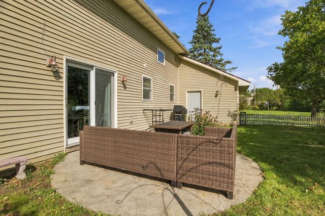 816 Saint Croix Street, Prescott, WI 54021