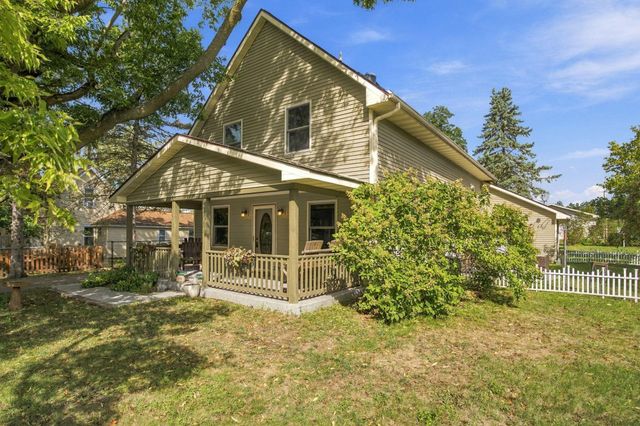 816 Saint Croix Street, Prescott, WI 54021