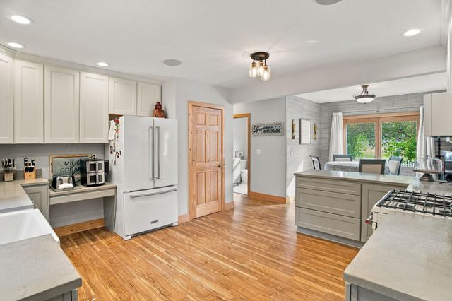816 Saint Croix Street, Prescott, WI 54021