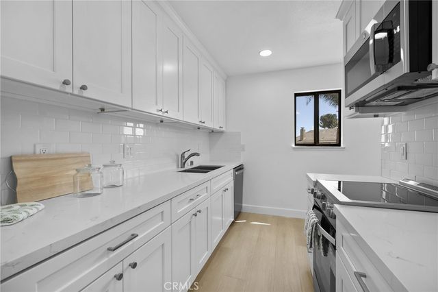 1868 N Laurel, Upland, CA 91784