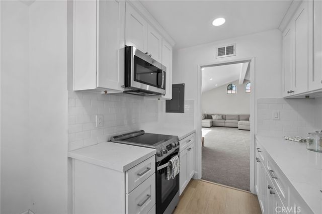 1868 N Laurel, Upland, CA 91784