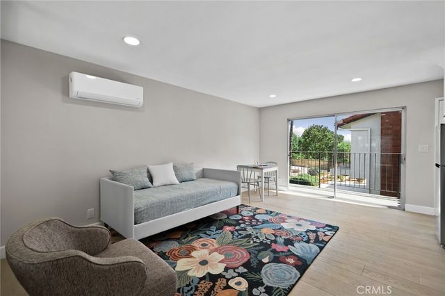 1868 N Laurel, Upland, CA 91784