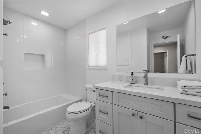 1868 N Laurel, Upland, CA 91784