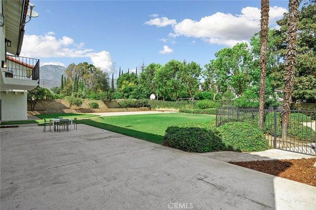 1868 N Laurel, Upland, CA 91784