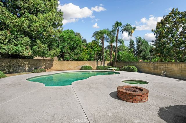1868 N Laurel, Upland, CA 91784