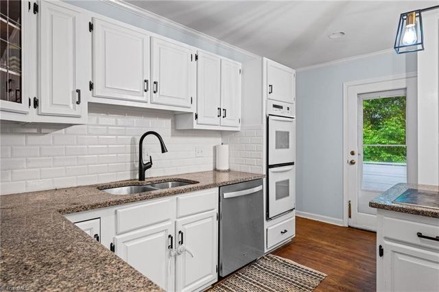 1 ANSON Circle, Greensboro, NC 27407