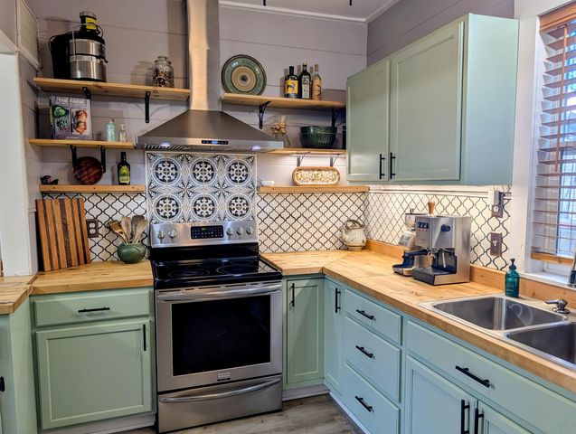 1418 S Milton St, Spokane, WA 99224