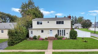 24 Michigan Drive, Hicksville, NY 11801