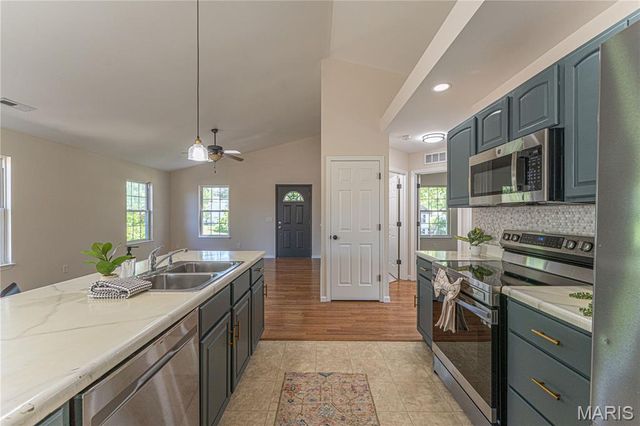 2239 Wismer Avenue, Overland, MO 63114