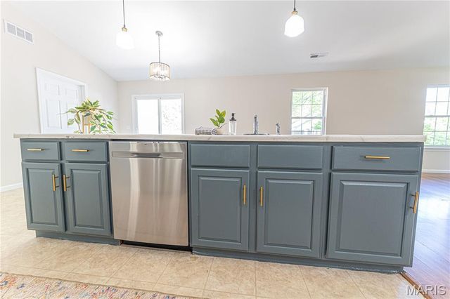 2239 Wismer Avenue, Overland, MO 63114