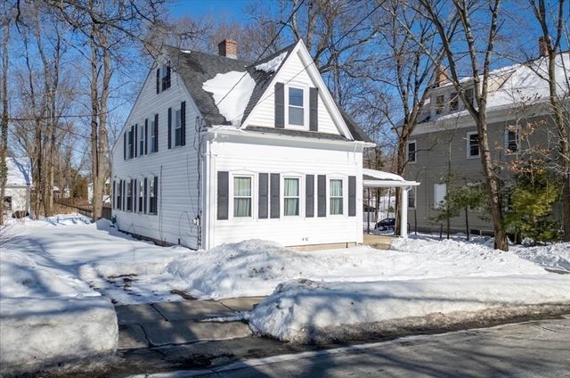 95 Temple St, Whitman, MA 02382