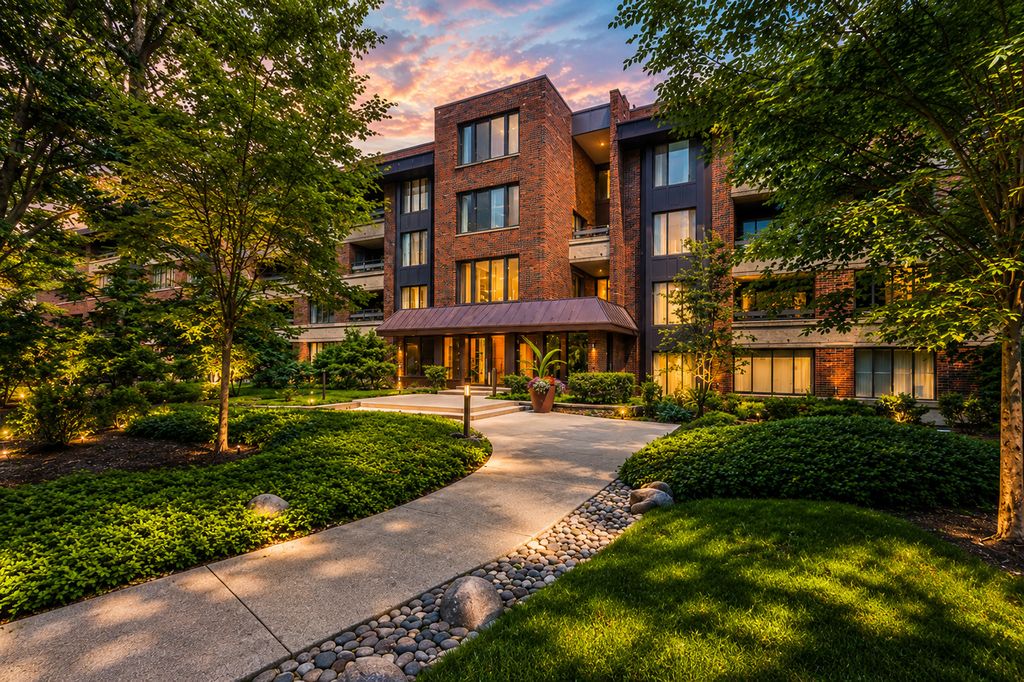 1401 Burr Oak Road 201C, Hinsdale, IL 60521 — exterior