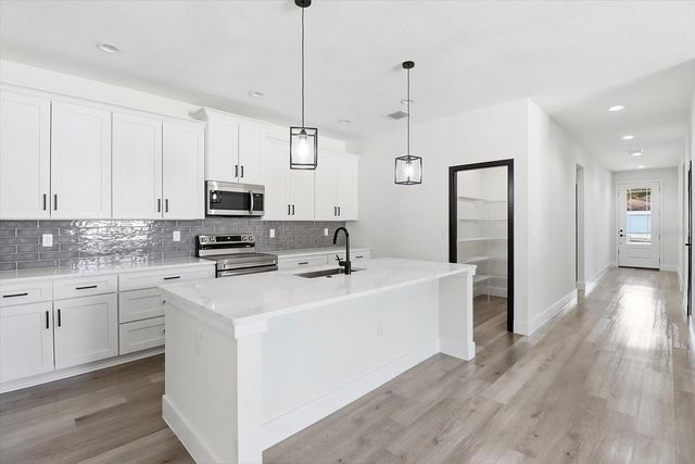 3926 SW SW 133RD LOOP, Ocala, FL 34473