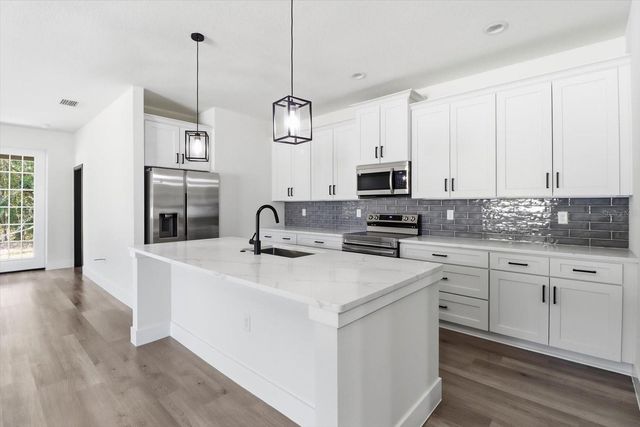 3926 SW SW 133RD LOOP, Ocala, FL 34473