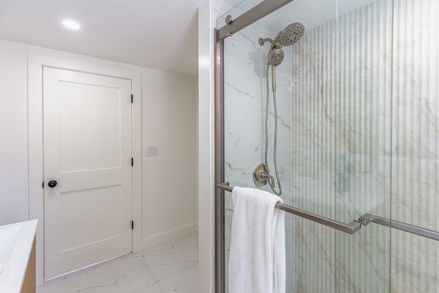 15 Manomet Beach Blvd, Plymouth, MA 02360