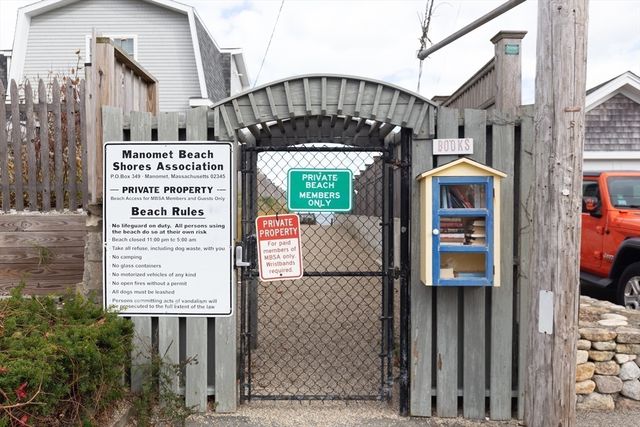 15 Manomet Beach Blvd, Plymouth, MA 02360