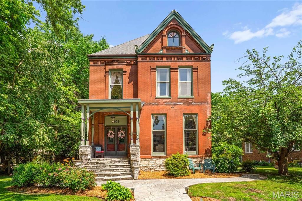 302 Abend Street, Belleville, IL 62220