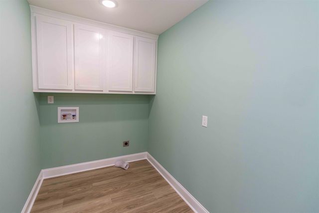 1130 TWIN VIEW CIR, Selmer, TN 38375