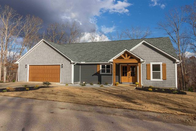 1130 TWIN VIEW CIR, Selmer, TN 38375