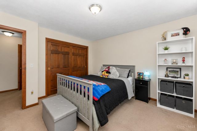 2590 Westbourne Drive, Cincinnati, OH 45248