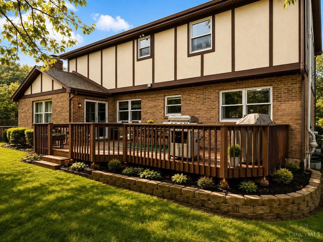 2590 Westbourne Drive, Cincinnati, OH 45248