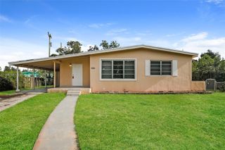 3611 NW 178th St, Miami Gardens, FL 33056