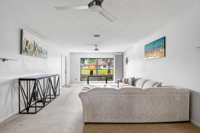 4866 Dovewood Circle A, Boynton Beach, FL 33436
