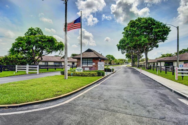 4866 Dovewood Circle A, Boynton Beach, FL 33436