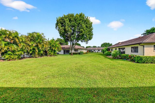 4866 Dovewood Circle A, Boynton Beach, FL 33436